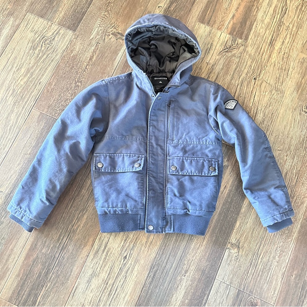 Quiksilver boys navy blue hooded heavyweight jacket size small S quilted lining